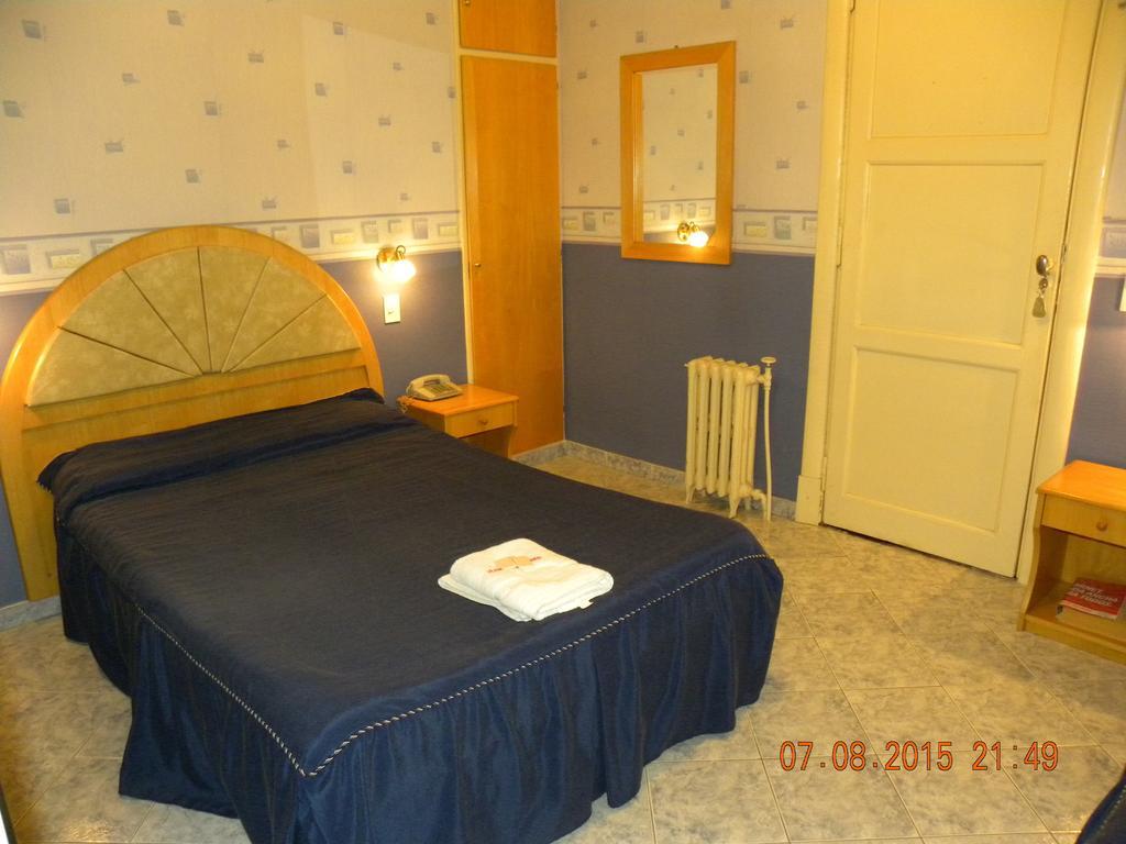 Hotel Central Cordoba Buenos Aires Rum bild